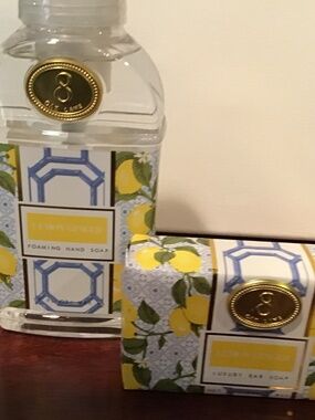 8 Oak Lane “Lemon Ginger“ 2 Piece Luxury Soap Set